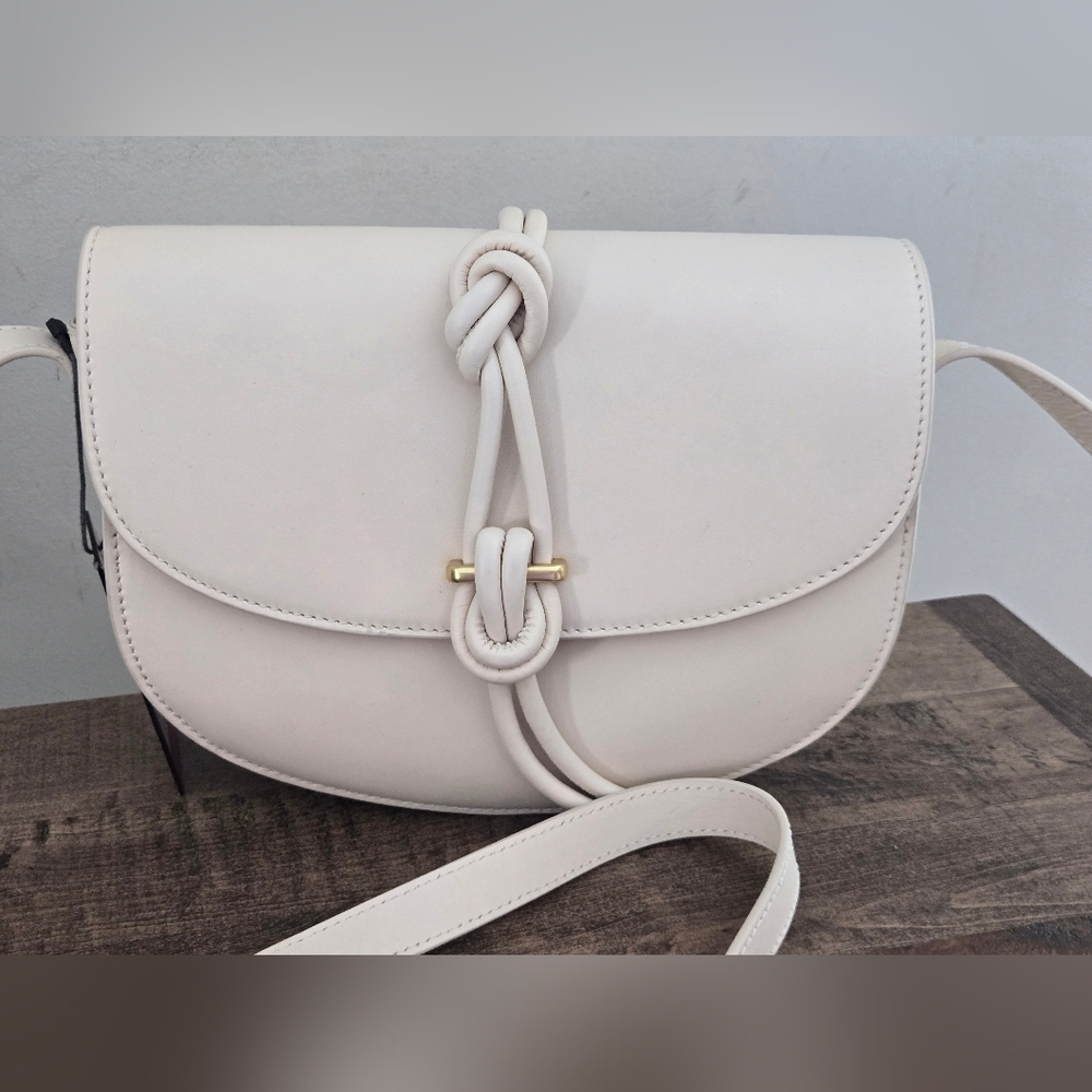 Vince Camuto Jaiya Crossbody Purse - Picture 3 of 12